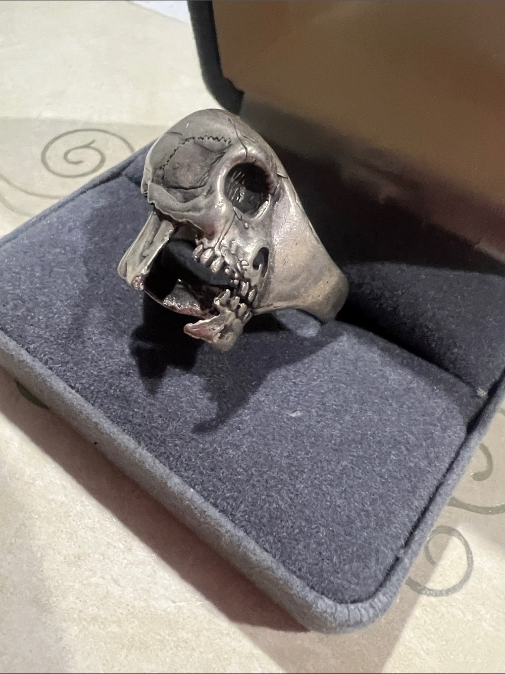 F#.    107-925 detail sterling silver biker skull ring